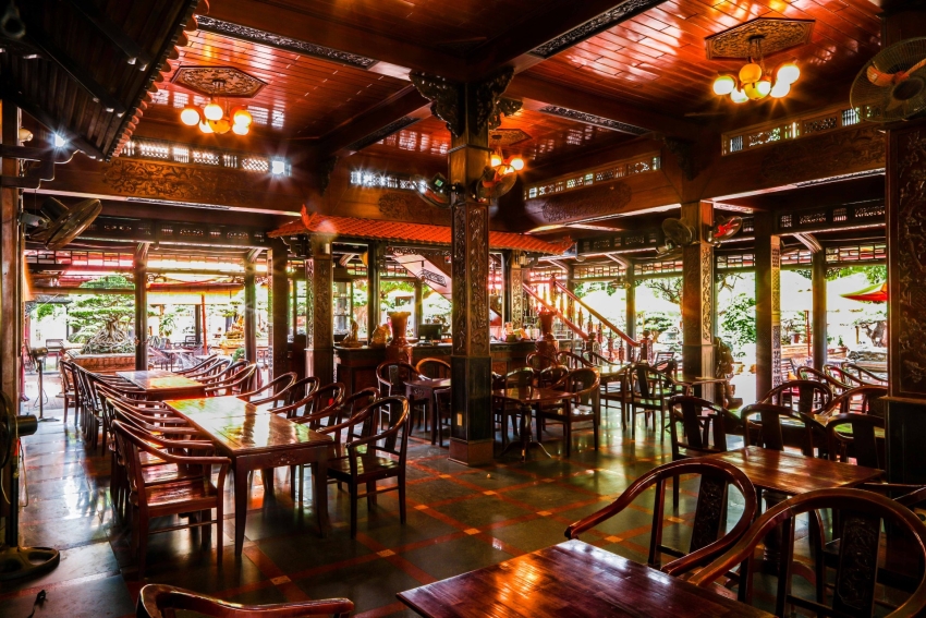 nhà hàng hải sản Hương Việt Quy Nhơn
